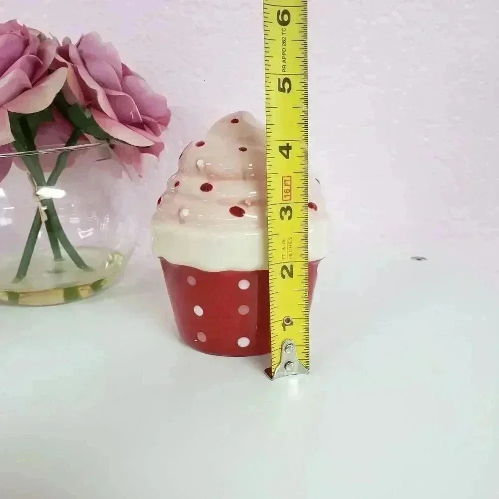 Ceramic Cupcake Bank  - Picture 5 of 5